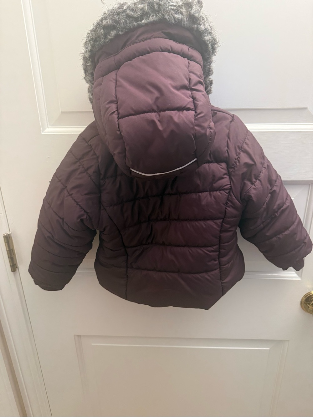 Columbia Girls' Maroon Puffer Coat with Faux Fur Hood - Picture 3 of 3
